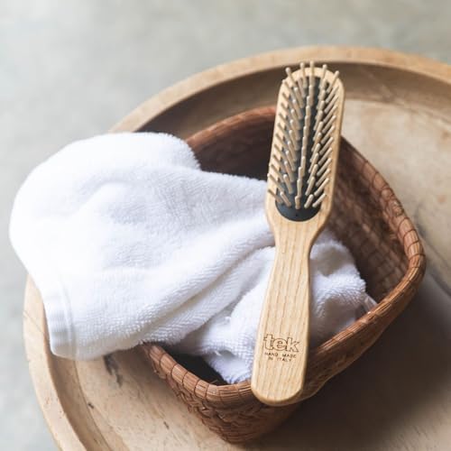 TEK | Rectangular Wooden Hair Brush with Short Rounded Teeth in Natural Ash Wood, Ideal for Detangling, Styling and Daily Care of Short Hair | 22x4cm | Handmade in Italy - Image 5