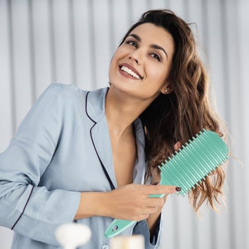 Curly Hair Brush, Curl Defining Brush, Hair Brush, Flexible, Curl Enhancing, Reduce Pulling (Green) - Image 6