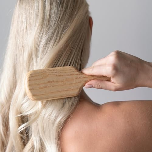 TEK | Rectangular Wooden Hair Brush Big with Short Rounded Teeth in Natural Ash Wood, Ideal for Detangling, Styling and Daily Care of Short to Medium-Lenght Hair | 22x6cm | Handmade in Italy - Image 2