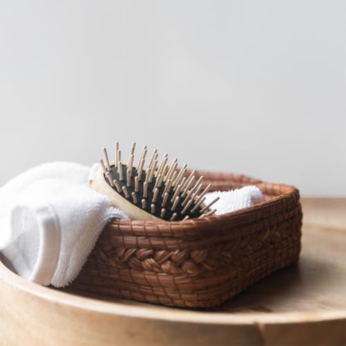 TEK – Scalp Massage Brush with Strap in Ash Wood Handmade in Italy – Stimulates Hair Growth, Ideal for Shampoo and Anti-Hair Loss Lotions – 8.5 x 5 cm – Vegan and Sustainable - Image 6