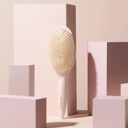 The Hair Edit Finish & Shine Boar Bristle Hairbrush for Smooth Shiny Hair - Image 4