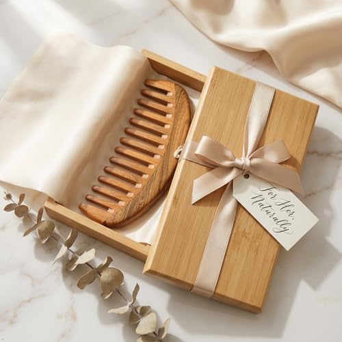 Louise Maelys Wooden Wide Tooth Comb For Curly Hair - Image 7