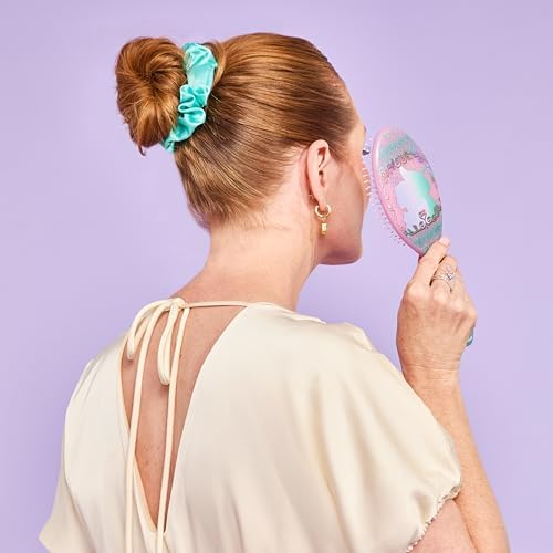 Wet Brush Original Detangler Hair Brush Friendship (Wicked For Good) Kit - IntelliFlex Bristles - Detangling Brush Glides Through Tangles For All Hair Types (Wet & Dry) - 1 Brush & 1 Scrunchie - Image 4
