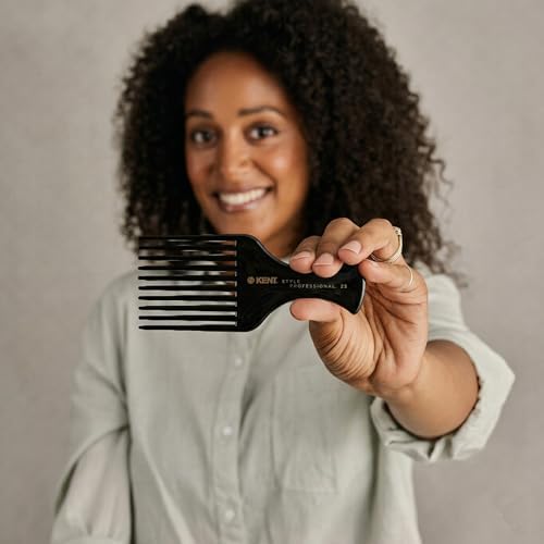 Kent SPC86 Black Salon-Style Professional Pick and Barber Comb - Afro Parting Comb for the Care of Curly and Thick Hair - Sleek style comb,Anti-Fatigue with a Rubberized Professional Finish - Image 3