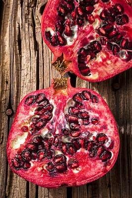 Wonderful Pomegranate Tree Live, Backyard Orchard Tree, 10-12 Inch Tall - Image 6