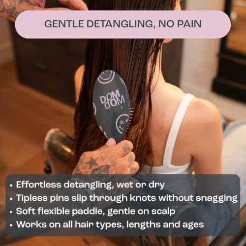 Dom Dom Detangling Brush, Dry & Wet Detangler, All Hair Types, Green - Image 2